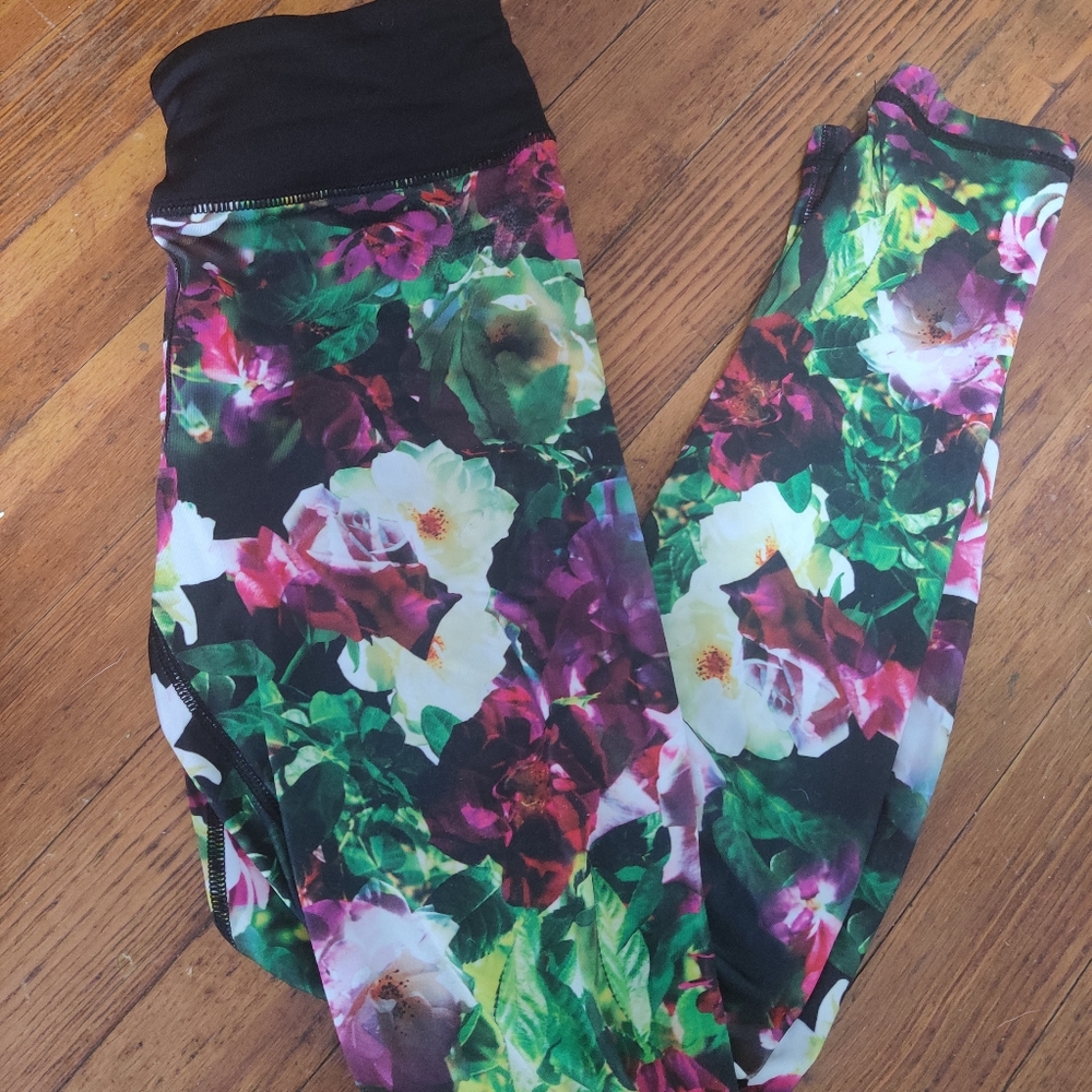 Betsey Johnson Performance Floral Workout Pants- Size XS